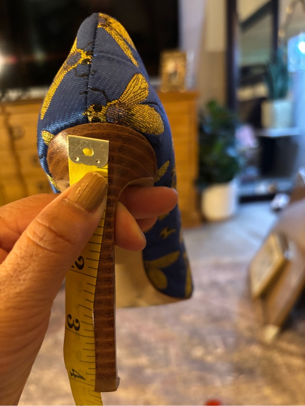 Nine West Royal Blue and Gold Embroidered Pointed Toe Pumps size 7 - Picture 6 of 7